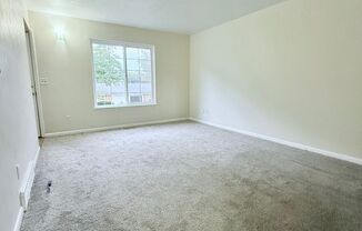 2 beds, 1 bath, $1,150, Unit 815