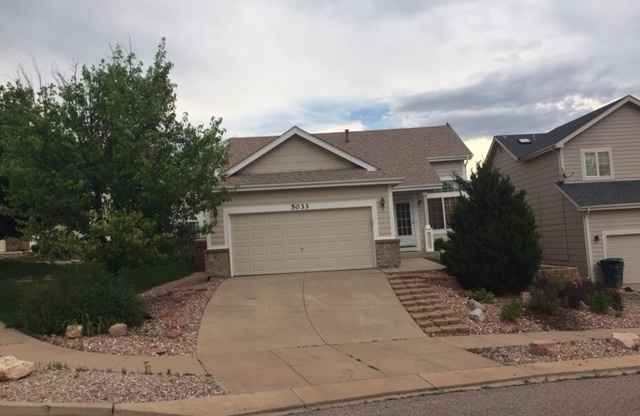 Lovely Ranch Style Home in Stetson Hills!