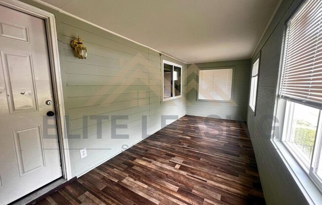 1305 SW Clay St.