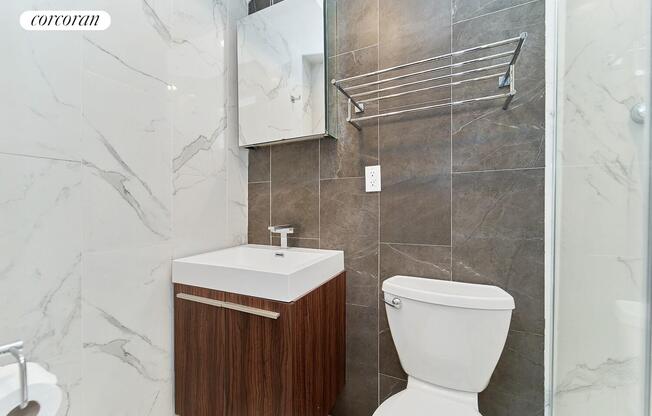 224 West 13th Street 5R