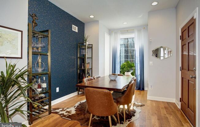 Sparkling Duplex in Columbia Heights