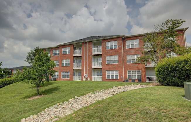 Exterior View of Wynslow Park Apartments in Raleigh, NC