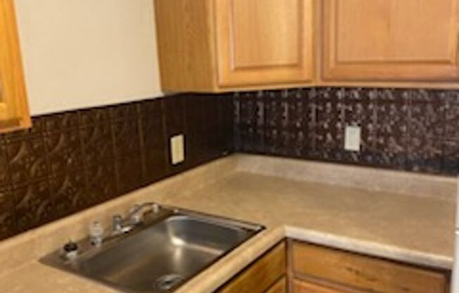 Studio, 1 bath, 520 sqft, $560, Unit 2604-106