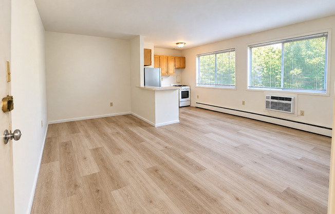 Studio, 1 bath, 368 sqft, $1,495, Unit 208