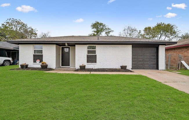 11330 MURR WAY