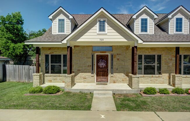 August Pre-Lease! Stunning 5/4 on Sorority Row!