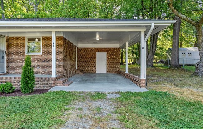 AVAILABLE NOW!! 4 bedroom Brick Ranch Style Home