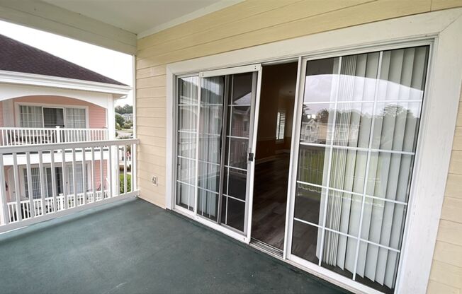 Very nice 2 bedroom/2 bath condo in Myrtlewood