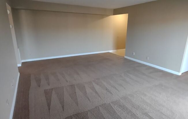 1 bed, 1 bath, 710 sqft, $829, Unit 84