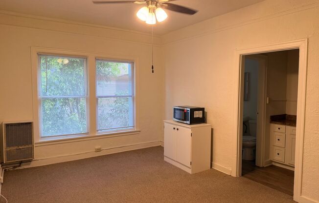 223-1724 N EDGEMONT ST