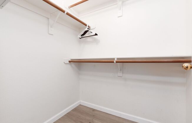 1 bed, 1 bath, $1,600, Unit Building 1 - second floor