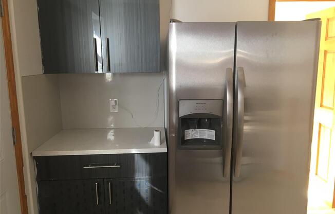 2128 E 70 ST