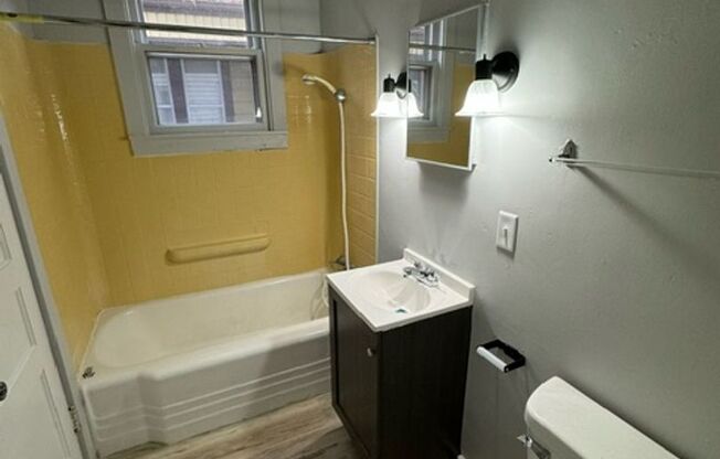 1 bed, 1 bath, $710, Unit 1