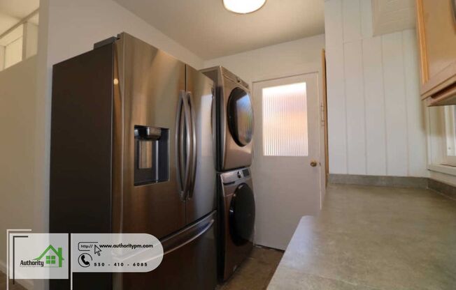 2 beds, 1 bath, $1,600