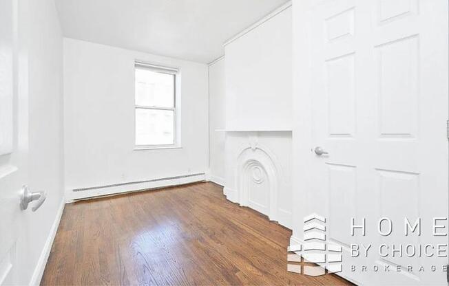801 MANHATTAN AVE