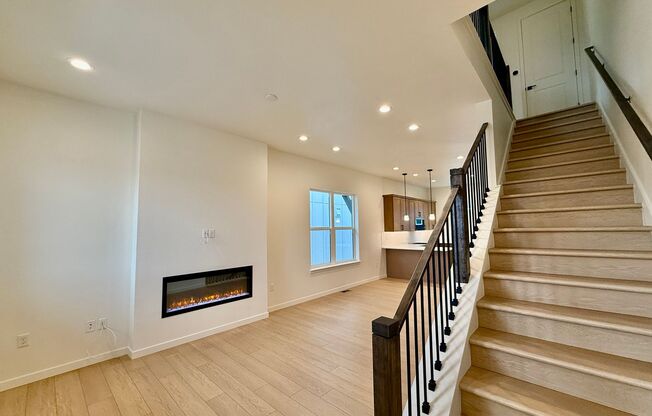 Brand New Construction – 2 Bed / 2.5 Bath with Mountain Views