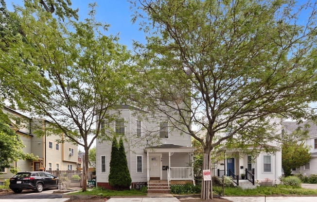 39 Montgomery Street