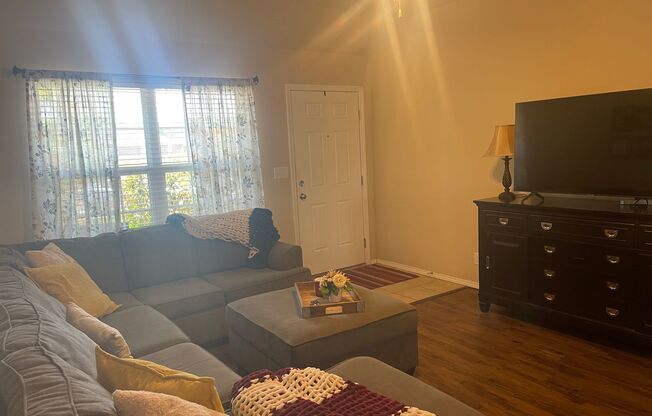 Bixby 3 bed 2 bath in quiet cul-da-sac!