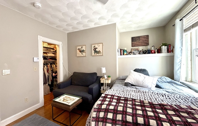 7 BALDWIN PL