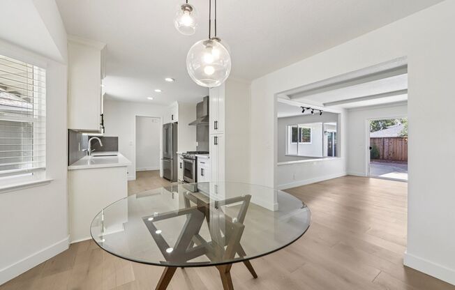 4 beds, 2 baths, $6,495