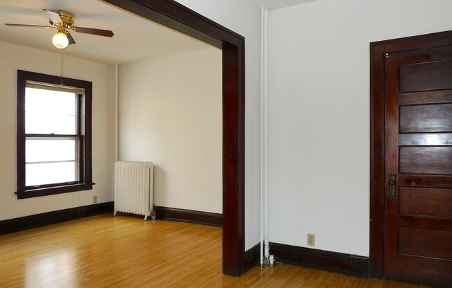 1 bed, 1 bath, 410 sqft, $865, Unit 21 - 10