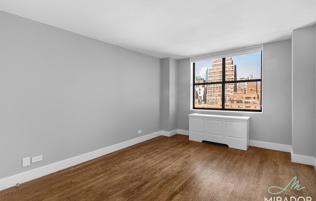1 bed, 1 bath, $4,400, Unit 21H