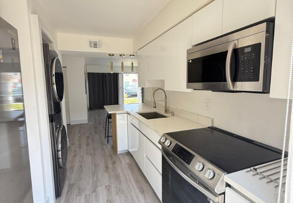 15205 SW 80 ST