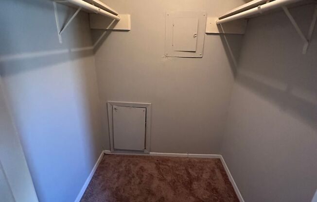 1 bed, 1 bath, $900, Unit # 208