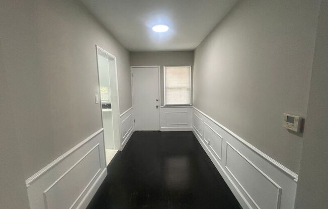 1323 S HIGHLAND AVE