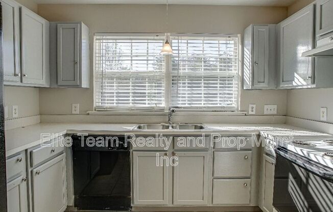 2132 MALLARD WOODS PL