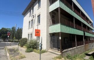 Washington Street Retreat