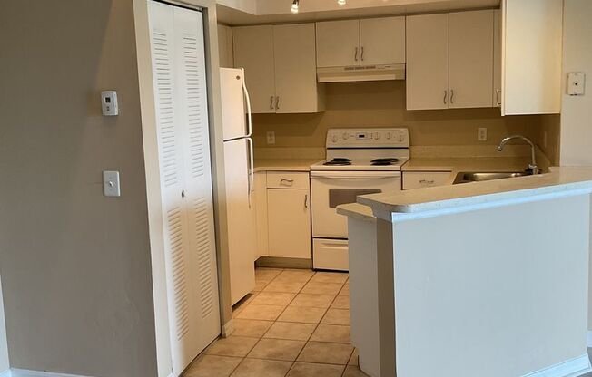 2 beds, 2 baths, $1,900