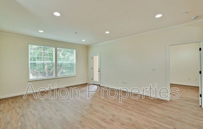 604 S FAIR OAKS AVE