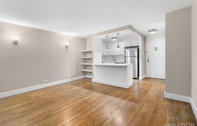 1 bed, 1 bath, $3,950, Unit 3R