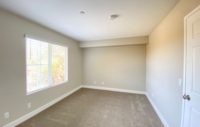 1 bed, 1 bath, 648 sqft, $2,236, Unit 10-106
