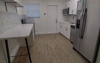 2 beds, 1 bath, $2,350