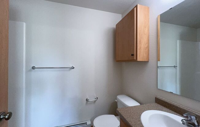 3 beds, 2 baths, 1,319 sqft, $1,470, Unit WI 3550-87