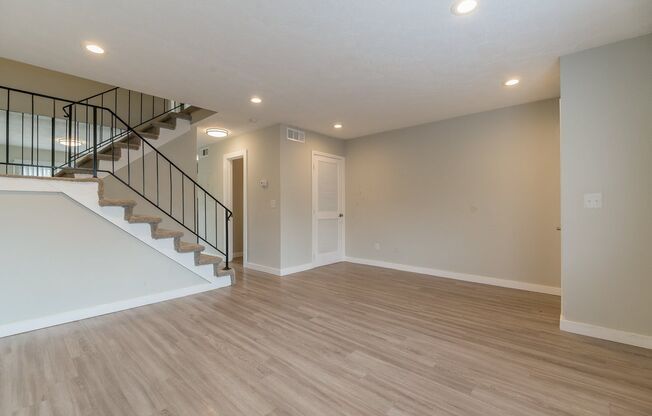 The Commons at Camp Creek Townhomes