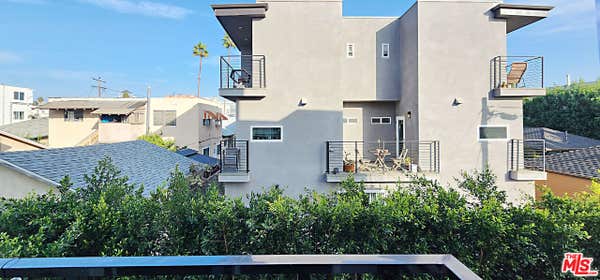 1224 N ALEXANDRIA AVE