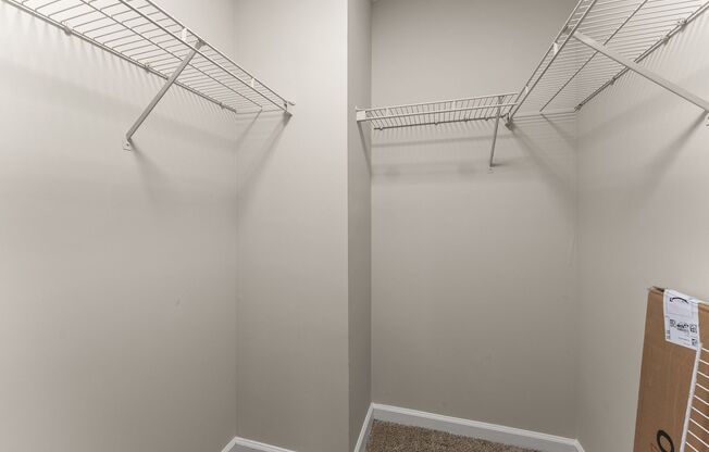 4 beds, 2.5 baths, 1,400 sqft, $1,900, Unit 69