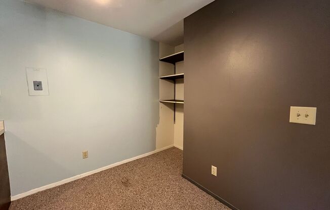 1 bed, 1 bath, $1,015, Unit 102