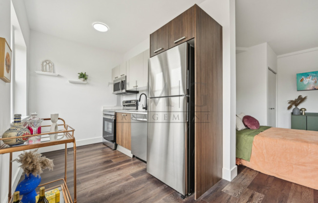 Studio, 1 bath, $1,750, Unit 1553 - 309