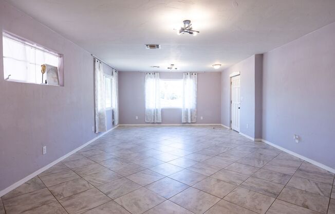 Don't miss your chance on this Marana gem! Unit 1 - Main House - Available NOW!