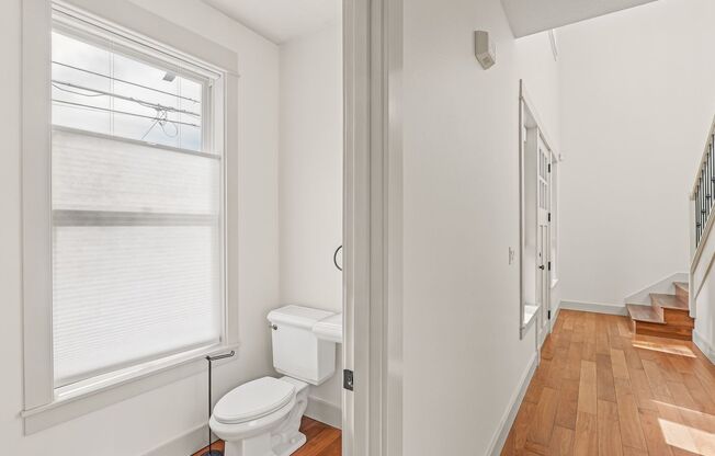 Beautiful 3-Bedroom Home with A/C, Garage & Modern Finishes!
