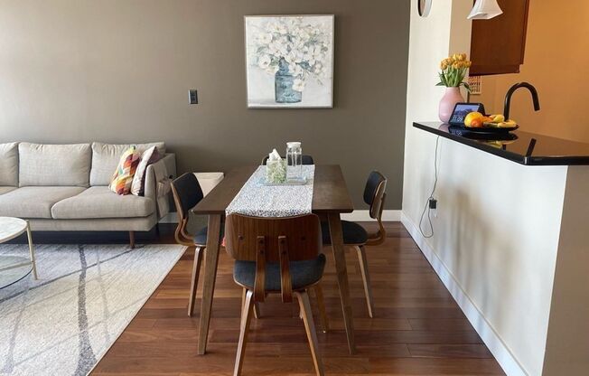Spacious 2 bed 2 bath!