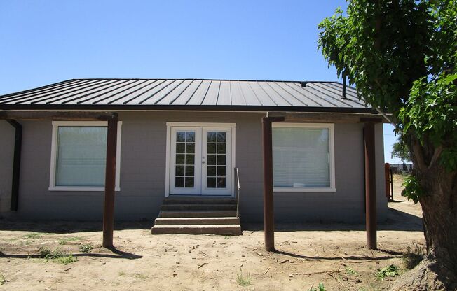 Thank you for your interest in our properties. Use the link below to view our properties and apply https://www.beckpropmgmt.com