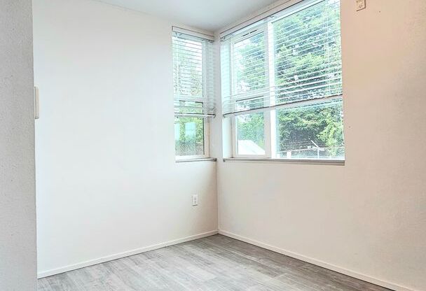 Studio, 1 bath, 197 sqft, $915, Unit 407