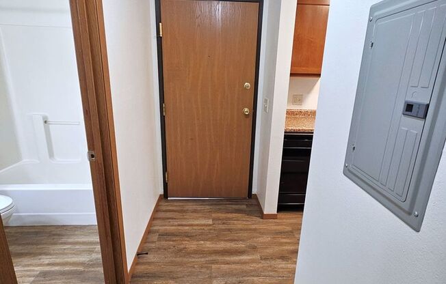 1 bed, 1 bath, 700 sqft, $775, Unit 354