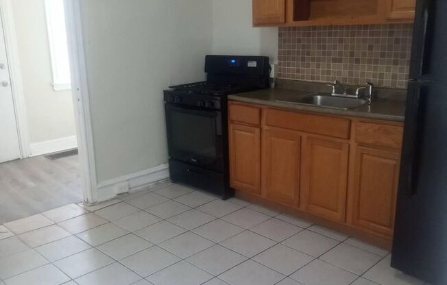 3 BED 1 BATH HOME FOR RENT.