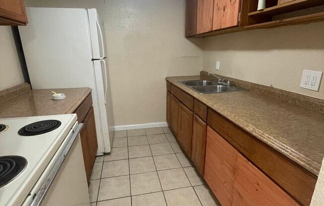 1 bed, 1 bath, 624 sqft, $699, Unit 41